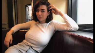 The Wife Picture Riddle That Led to Divorce